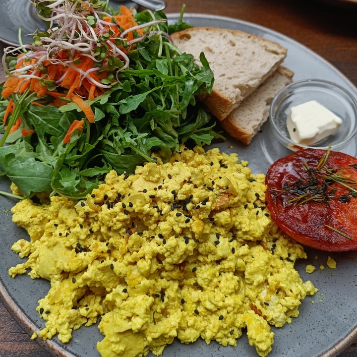 photo of MANA Food Scrambled Vegg shared by @selbsthenker on  19 Jul 2023 - review