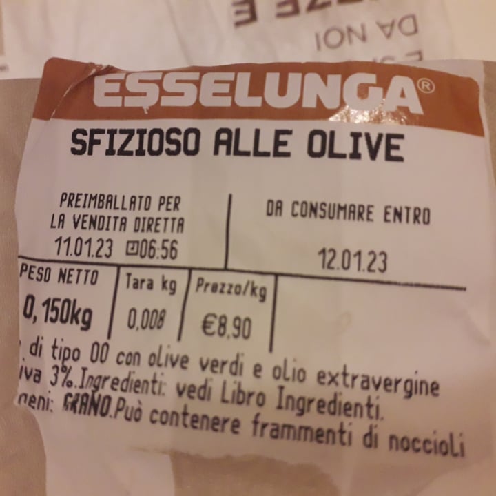photo of  Esselunga sfizioso alle olive shared by @albachiara8 on  12 Jan 2023 - review