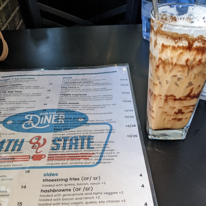 photo of 4th & State Cheesy Garlic Bread shared by @4thaanimals69 on  01 Jun 2023 - review