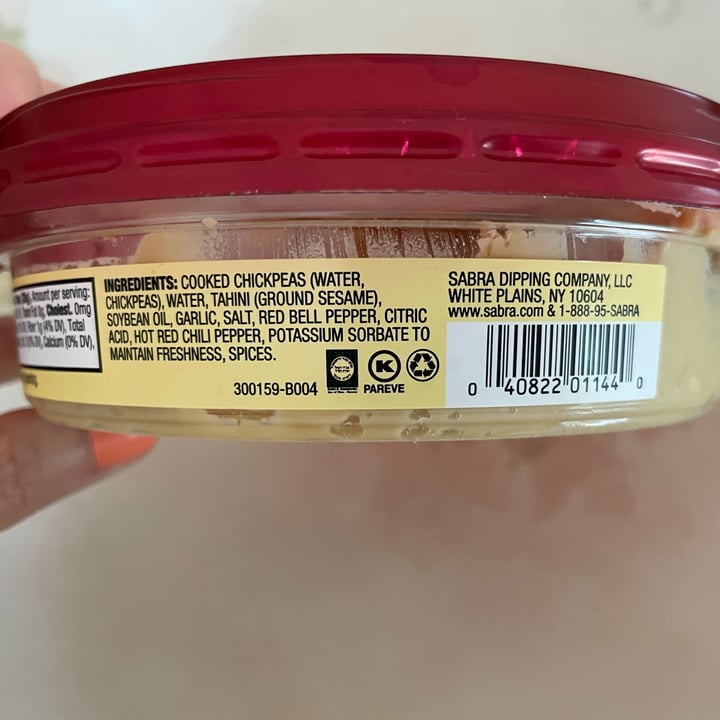 photo of Sabra Sabra Supremely Spicy Hummus shared by @paws-and-paths on  13 Aug 2023 - review
