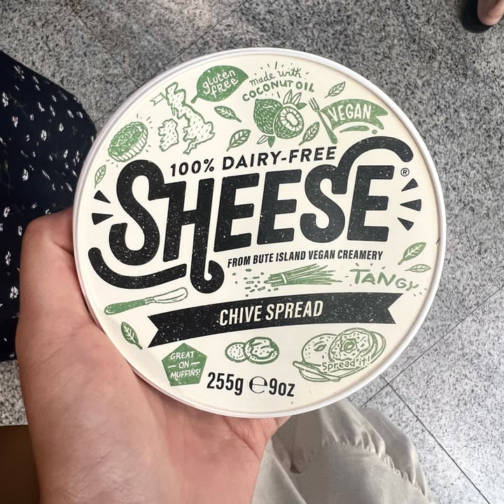 photo of Sheese Chive Spread shared by @consciouscookieee on  18 Mar 2023 - review