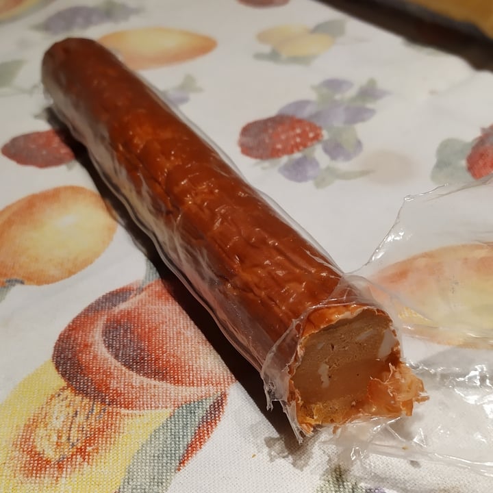 photo of Happy V Planet Salame affumicato shared by @cristina-sordi on  20 Jan 2023 - review
