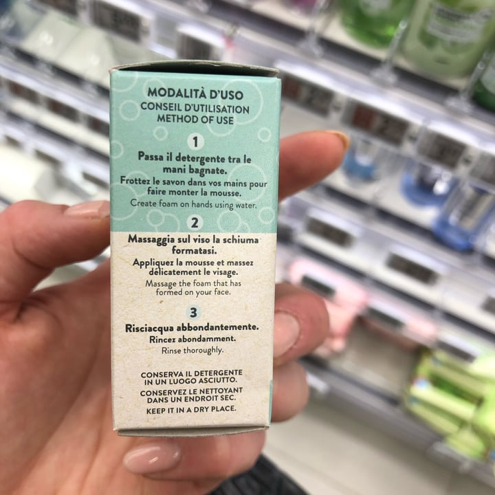 photo of Omnia Botanica Detergente Viso Solido Aloe e Cetriolo shared by @caterina-rt on  01 Feb 2023 - review