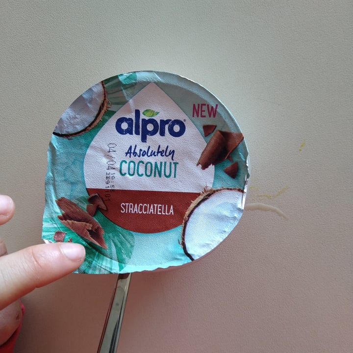 photo of Alpro Absolutely Coconut Stracciatella shared by @chiarahakuna on  01 Apr 2023 - review