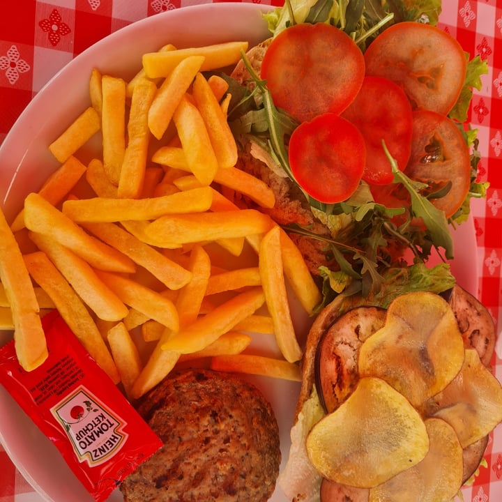photo of Pizzería Sarabanda Burger Vegetal shared by @vegjon on  20 Jan 2023 - review