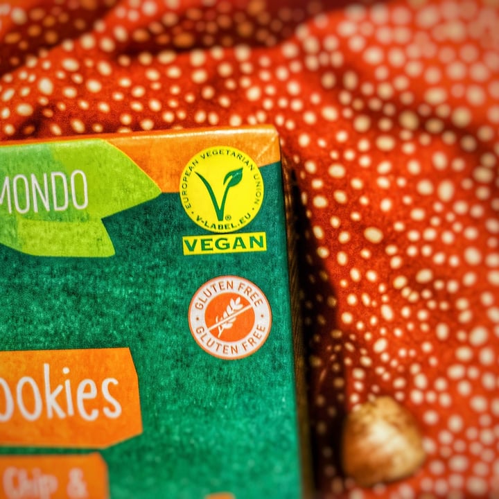 photo of Vemondo oat cookies chocolate chip & orange shared by @federicathewitch on  11 Jul 2023 - review
