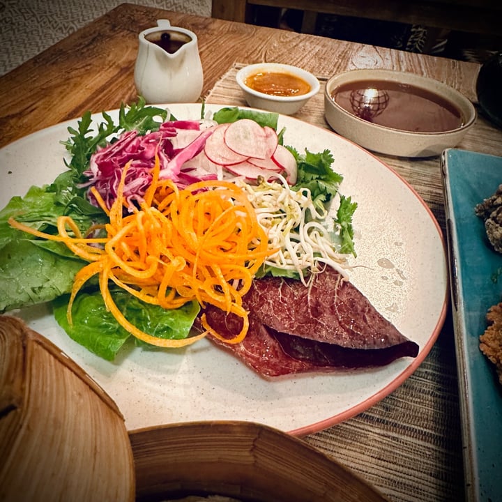 photo of Zest Ubud Peking Duck Inspired Sharing Platter shared by @randall on  23 Jun 2023 - review