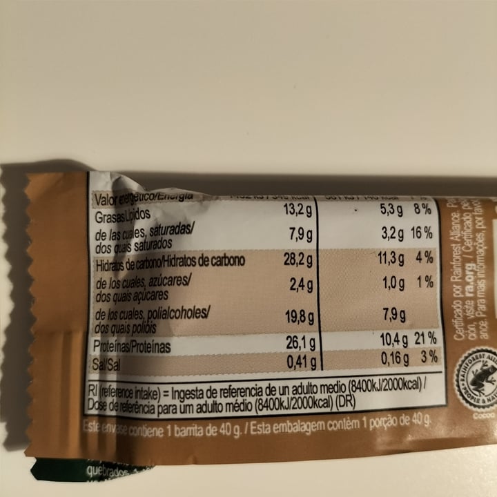 photo of Vegan Barrita de proteínas sabor brownie de chocolate shared by @javisanx on  11 Aug 2023 - review