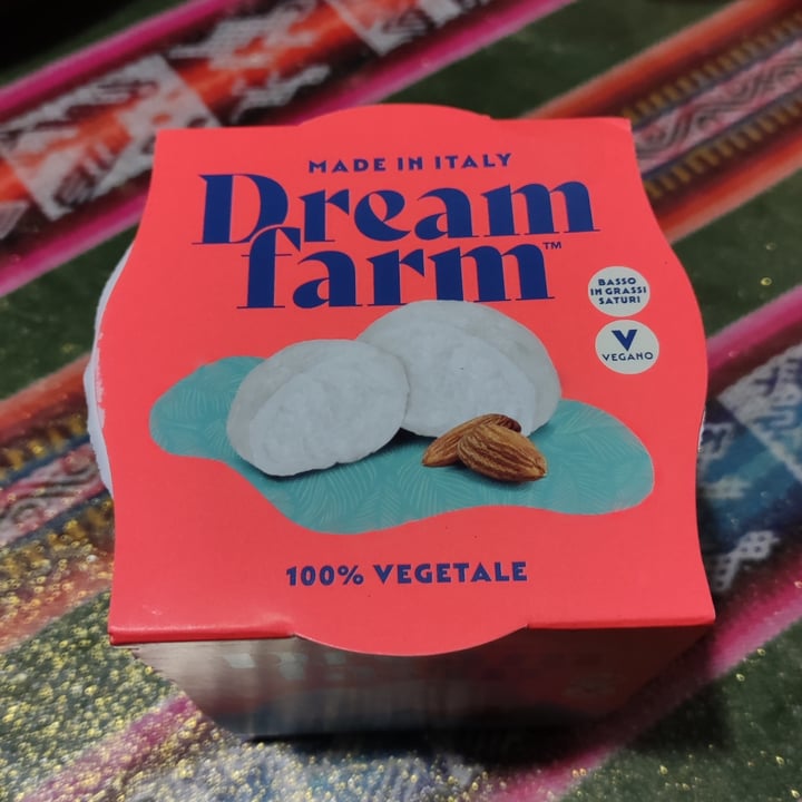 photo of Dreamfarm Alternativa vegetale alla mozzarella shared by @esperanzafumilla on  17 Jun 2023 - review