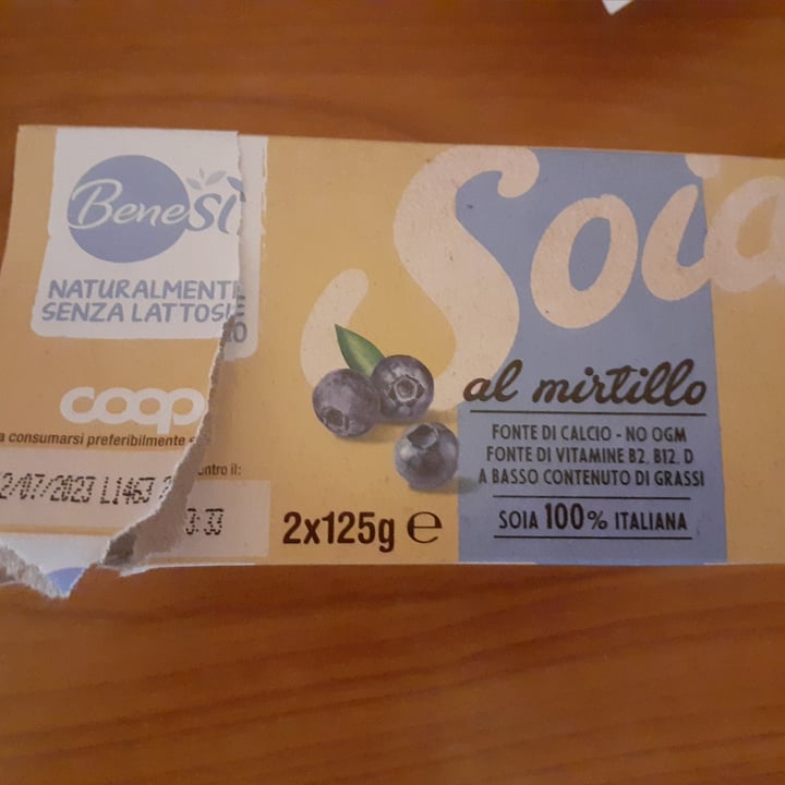 photo of Bene.Si coop Yogurt di soia al Mirtillo shared by @pigronavegana on  16 Jul 2023 - review