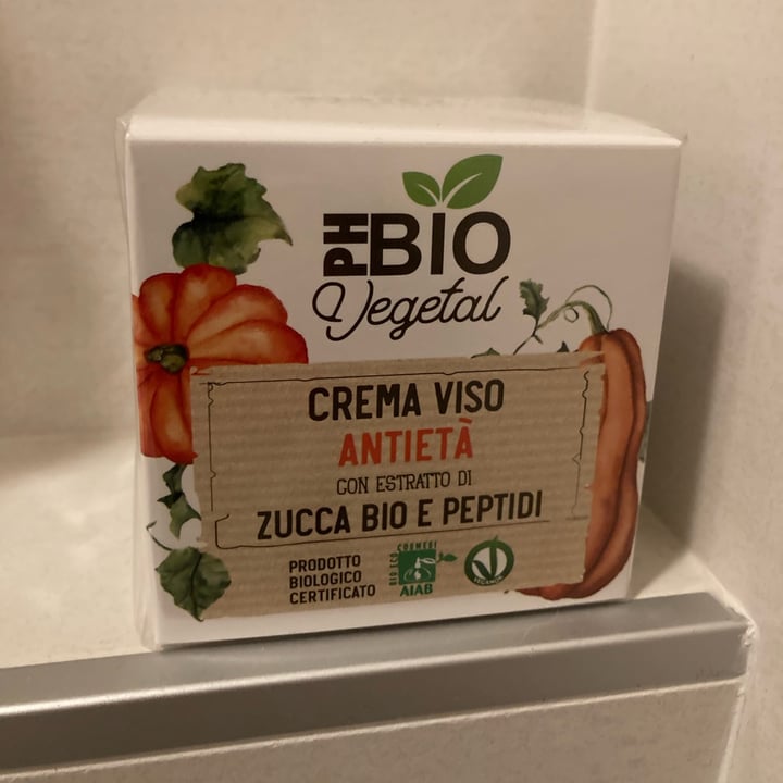photo of Phbio crema viso anti età Zucca Bio E Peptidi shared by @susamella on  04 Feb 2023 - review