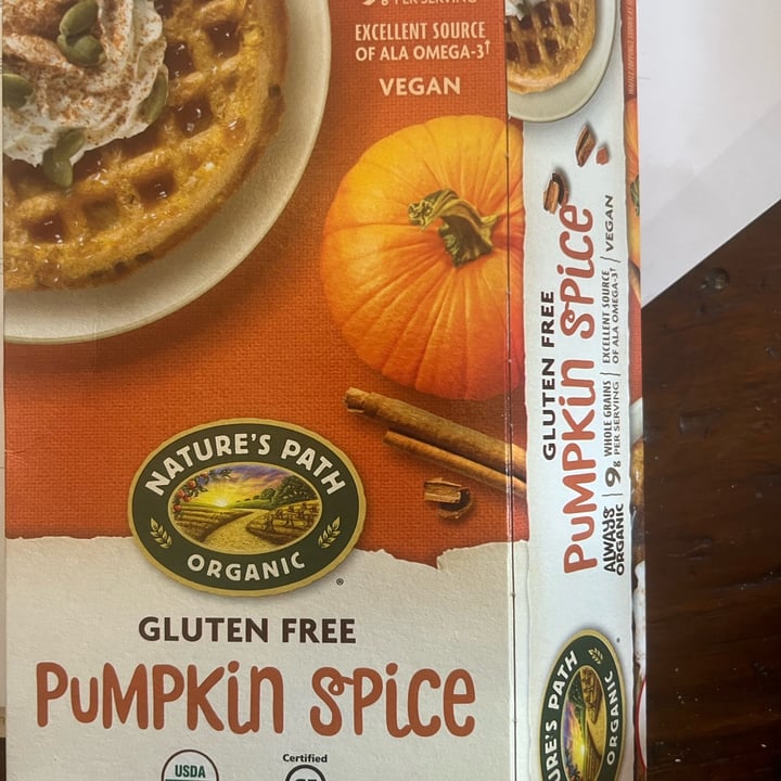 photo of Nature’s Path Organic Pumpkin Spice Waffles shared by @annielufkin on  15 Jan 2023 - review