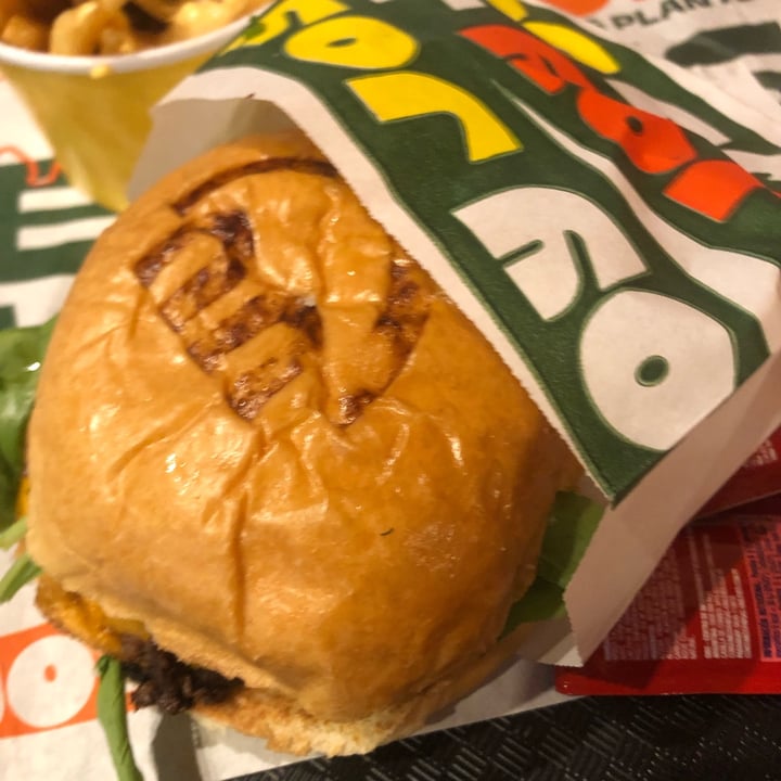 photo of JOY burgers PineAppleExpress shared by @catabuffarini on  29 Dec 2022 - review