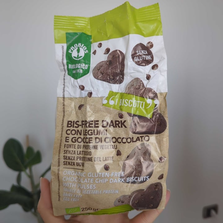 photo of Probios Bis-Free dark con legumi E Gocce Di Cioccolato shared by @miriscog on  06 Jun 2023 - review