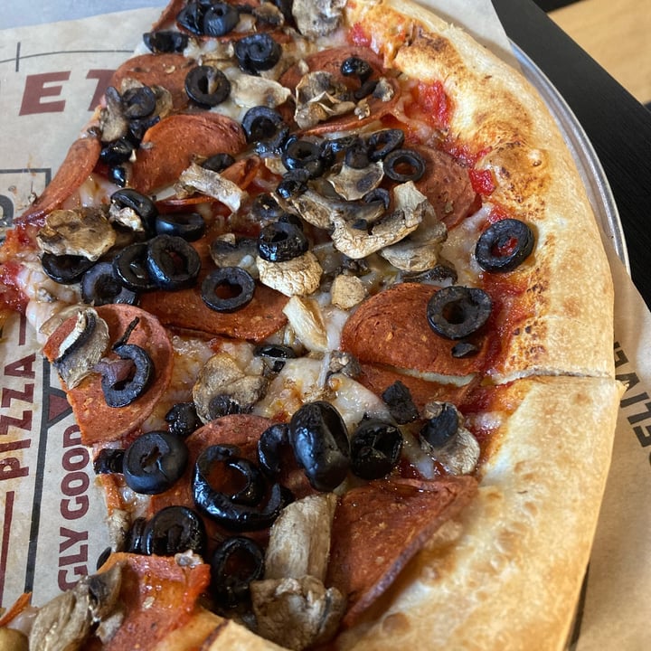 photo of Rapid Fired Pizza 9" BYO With Vegan Cheese and Plant Based Pepperoni And Sausage shared by @ahimsaabbott on  19 Jun 2023 - review