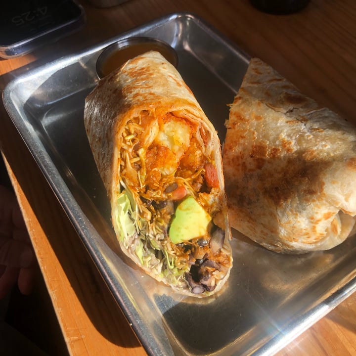 photo of Lonesome Rose Lonesome vegetarian burrito (made Vegan) shared by @lovecows on  25 Mar 2023 - review