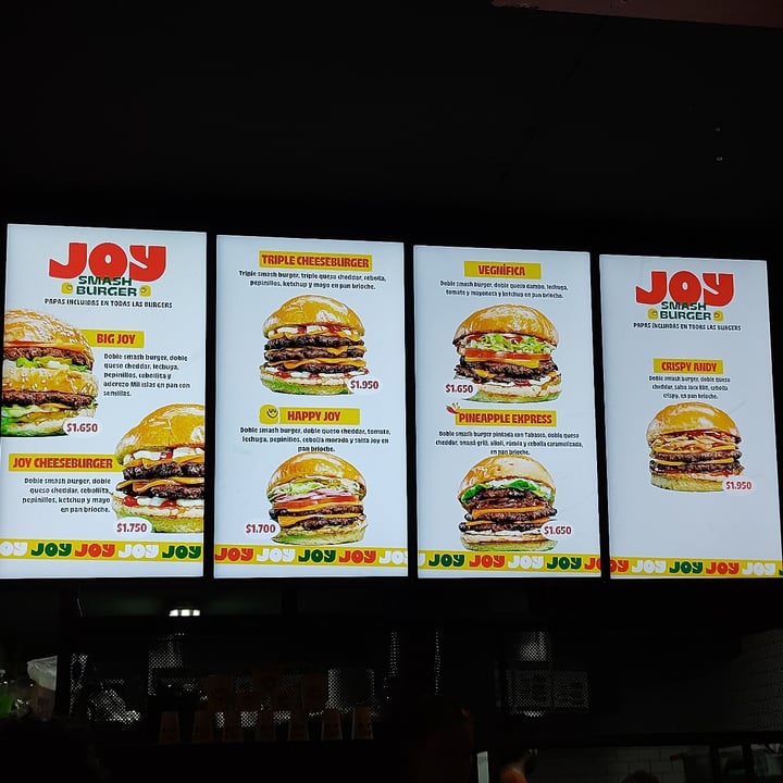 photo of JOY burgers TRIPLE CHEESEBURGER shared by @danicanti on  28 Jan 2023 - review