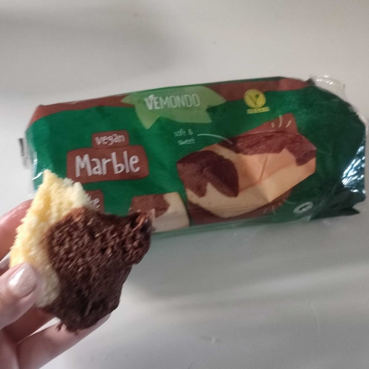 photo of Vemondo Vegan marble cake shared by @babel21 on  03 Feb 2023 - review