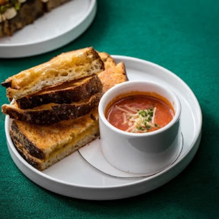 photo of Ladybird Grilled cheese with spicy tomato sauce shared by @avocadoskillet on  25 Apr 2023 - review