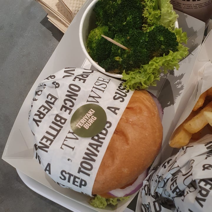 photo of VEGANBURG Woodleigh Teriyaki Burger shared by @okthanks on  14 Jul 2023 - review