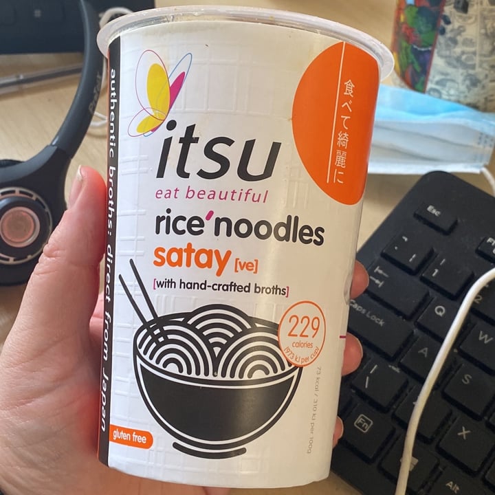 photo of itsu Satay rice noodles shared by @bekahfromearth on  22 Mar 2023 - review