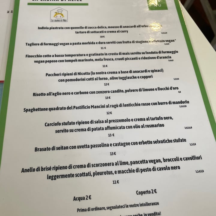 photo of Ristorante La Casina di Alice tagliere di formaggi a pasta morbida e dura, con frutta di stagione e affettato vegetale shared by @lucykyra on  25 Mar 2023 - review
