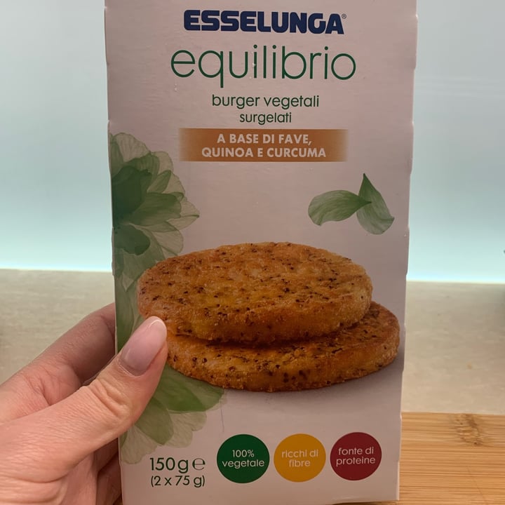 photo of Esselunga equilibrio Burger Vegetali (Fave, Quinoa e Curcuma) shared by @carola9 on  03 May 2023 - review