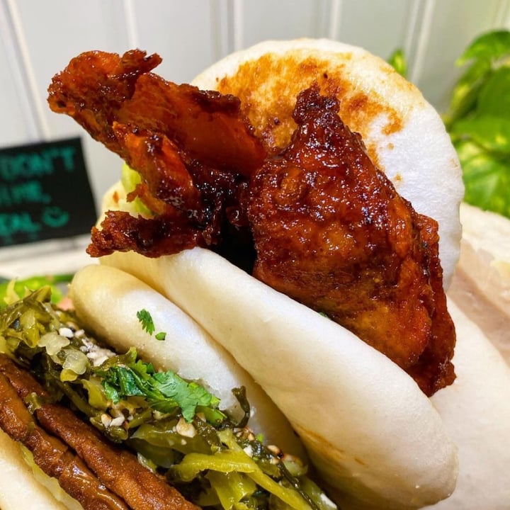 photo of Spring Cafe Bbq Chicken bao bun shared by @alexesposito on  29 Apr 2023 - review