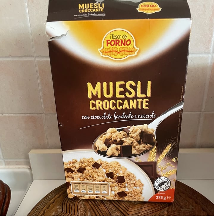 photo of I tesori del forno Muesli Con Cioccolato Fondente E Nocciole shared by @lunaros on  30 May 2023 - review