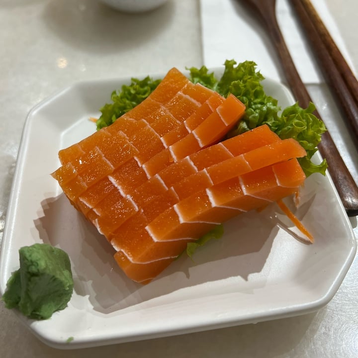 photo of Lucky Cat Konjac Salmon Sashimi shared by @eritakay on  03 Feb 2023 - review