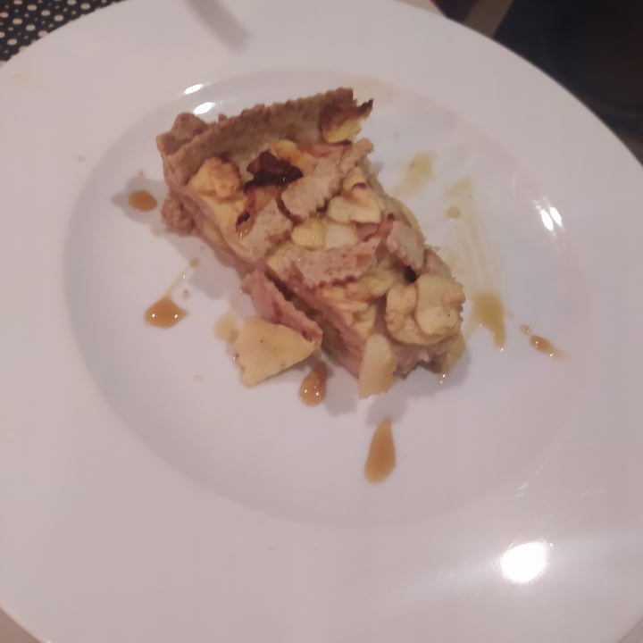 photo of Apriti Sesamo Torta di mele con composta di albicocche shared by @valy on  16 Jan 2023 - review