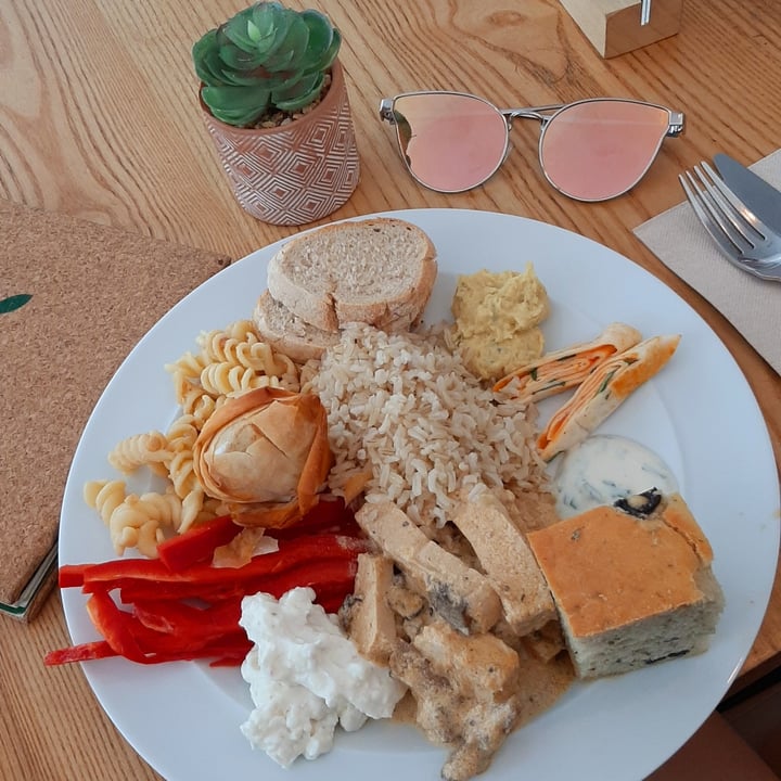 photo of DaTerra Baixa All you can eat buffet shared by @moonface on  14 Apr 2023 - review