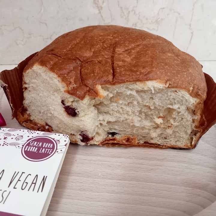 photo of Probios Dolce Pasqua Vegan ai Frutti Rossi shared by @paola81 on  15 Apr 2023 - review