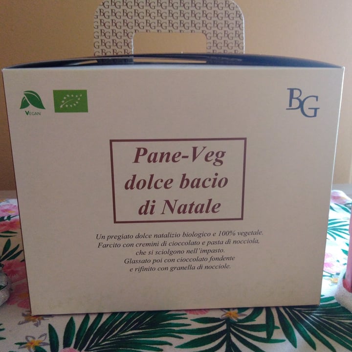 photo of Biscottificio Guerra pane veg dolce bacio di Natale shared by @manoveg on  01 Jan 2023 - review