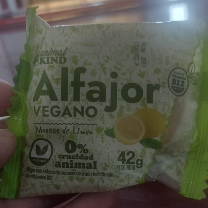 photo of Animal kind Alfajor Vegano Mousse de Limon shared by @wiipu on  06 Apr 2023 - review
