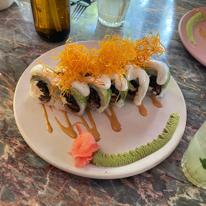 photo of Mudrá Uramaki crispy shared by @lucaxs on  04 Mar 2023 - review