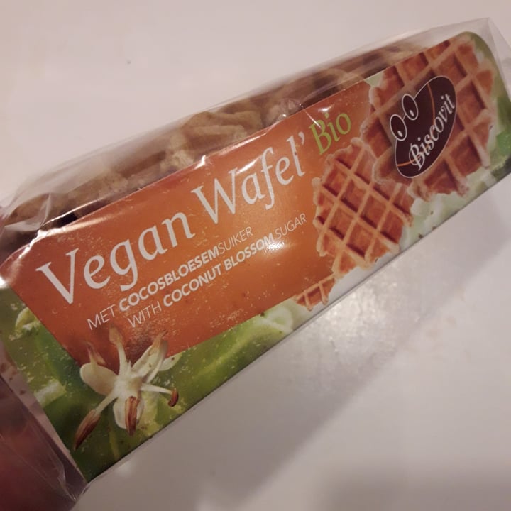 photo of Biscovit Vegan Wafel - Gaufre Vegan - Vegan Waffle shared by @peter-plant-power on  17 Feb 2023 - review