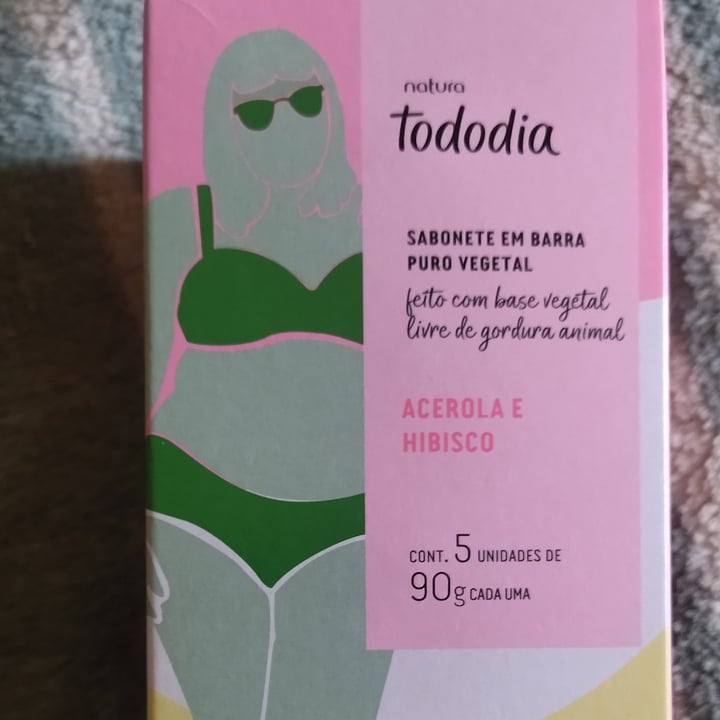 photo of Natura sabonete hibisco shared by @dmozelli on  17 Mar 2023 - review