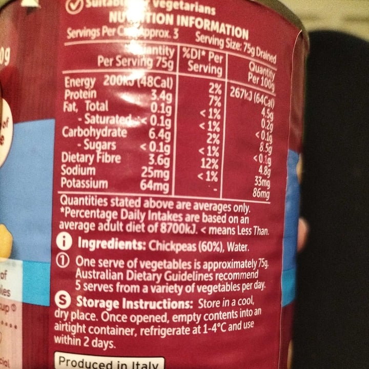 photo of Woolworths (Australia) chickpeas -no added salt shared by @helenevegan on  12 Jul 2023 - review