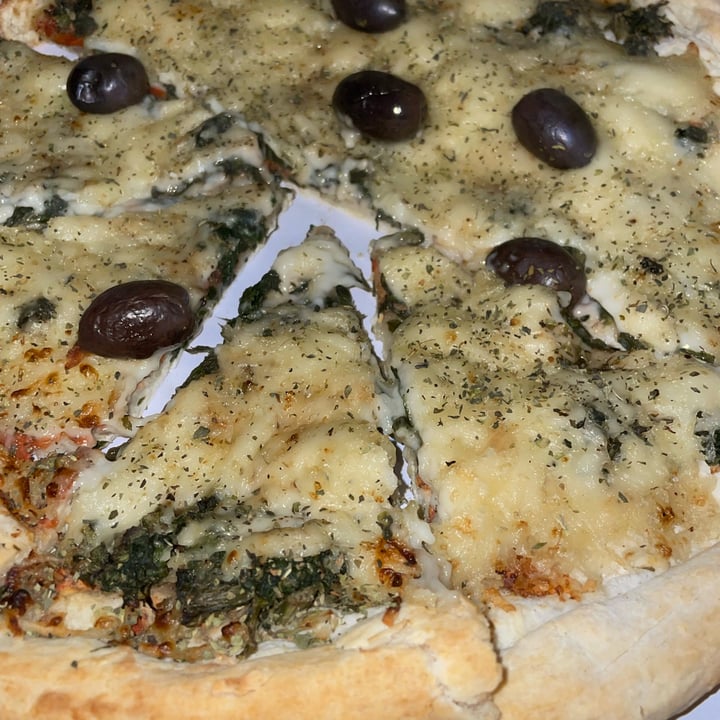 photo of Olivia Pizzas & Empanadas pizza de acelga shared by @valenequiza on  14 Feb 2023 - review