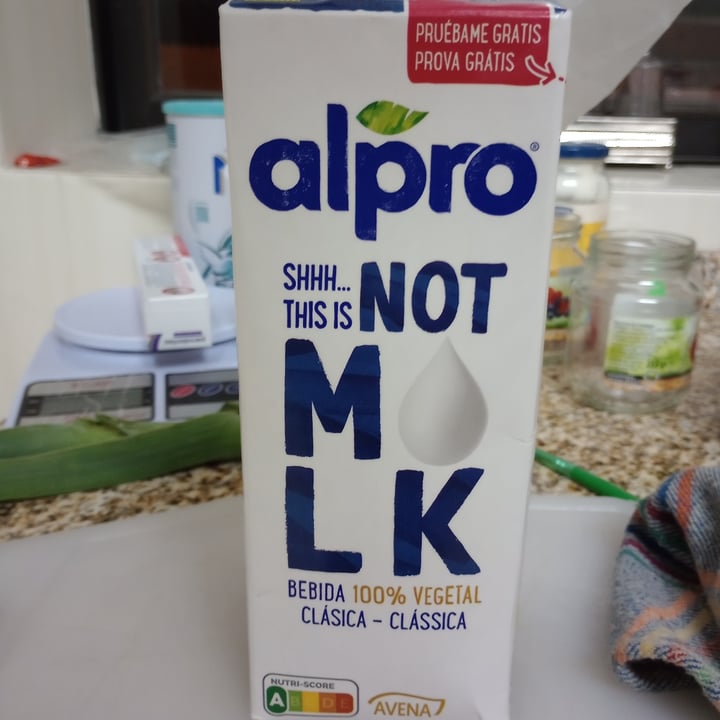 photo of Alpro Chocolate flavor coconut drink shared by @camarjer on  20 Apr 2023 - review