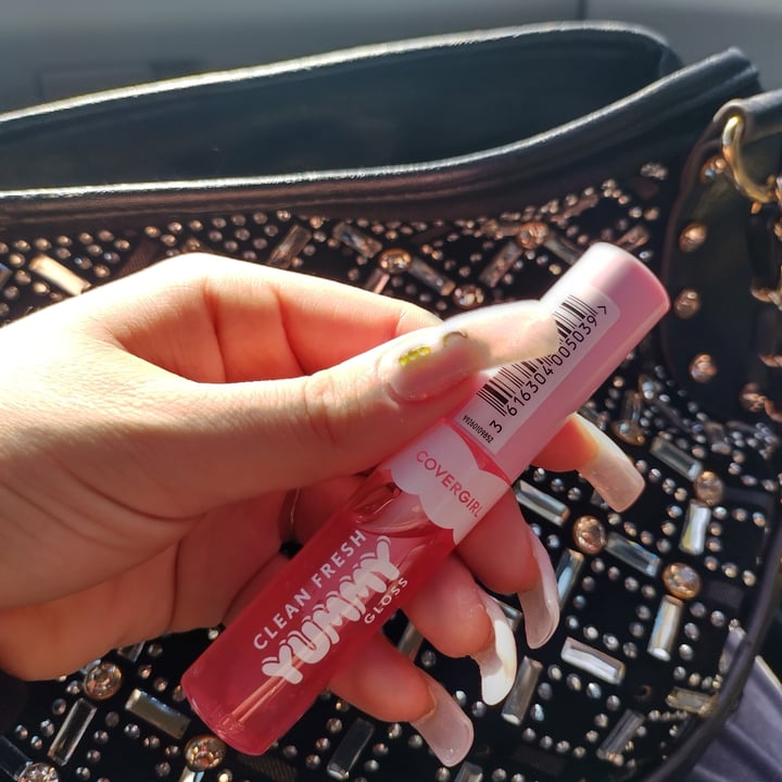 Covergirl clean fresh yummy gloss 100 lets get fizzical Review | abillion