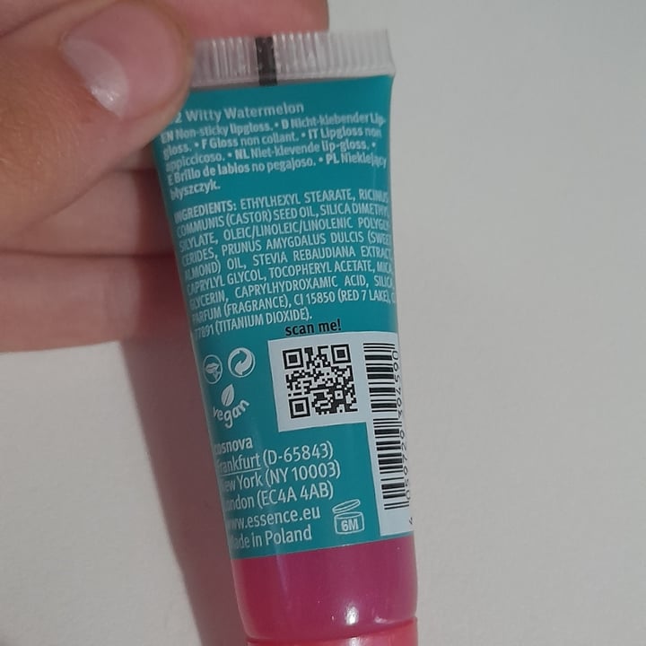 photo of Essence  Juicy Bomb shared by @giulipimpiveg on  25 Jul 2023 - review