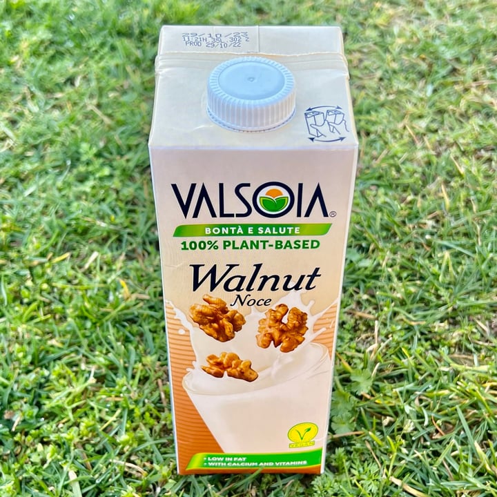 photo of Valsoia Walnut drink shared by @alessiofontana on  21 Mar 2023 - review