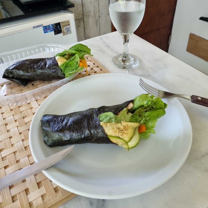 photo of Restaurante Samsara Roll de vegetales y alga nori shared by @horast on  30 Dec 2022 - review