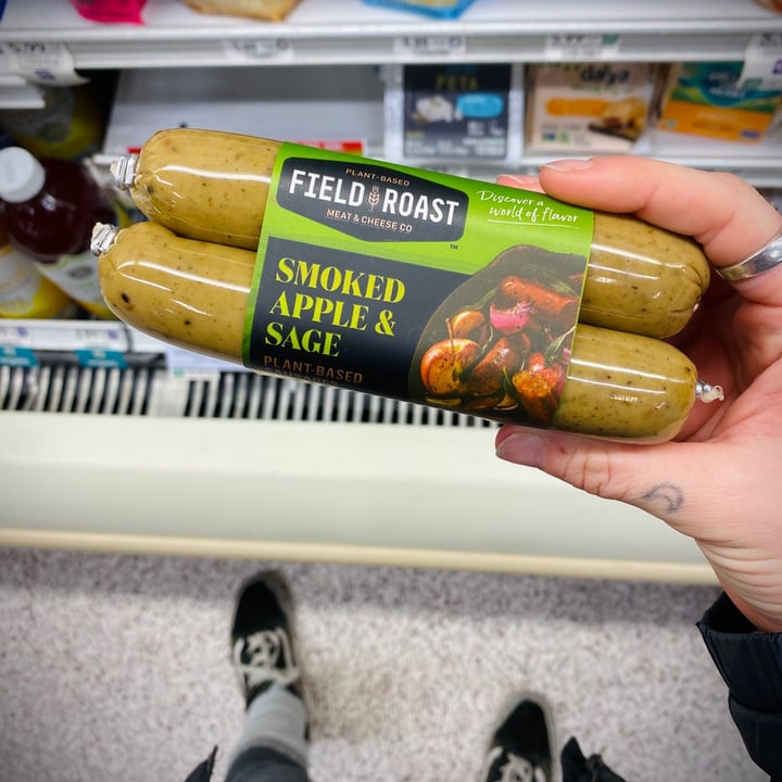 photo of Field Roast Smoked Apple & Sage Plant-Based Sausages shared by @sharksmeoow on  03 Feb 2023 - review
