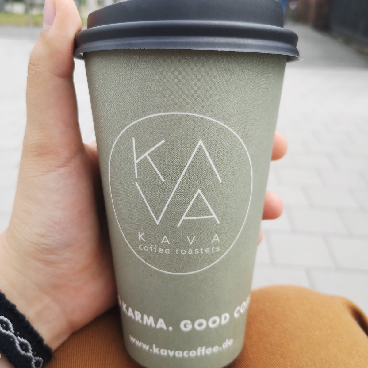 KAVA coffee roasters STORE Traunstein Chai with oatmilk Reviews