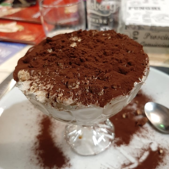 photo of Spicchi d'Autore Tiramisù Vegano shared by @claudiasquillante on  06 Apr 2023 - review