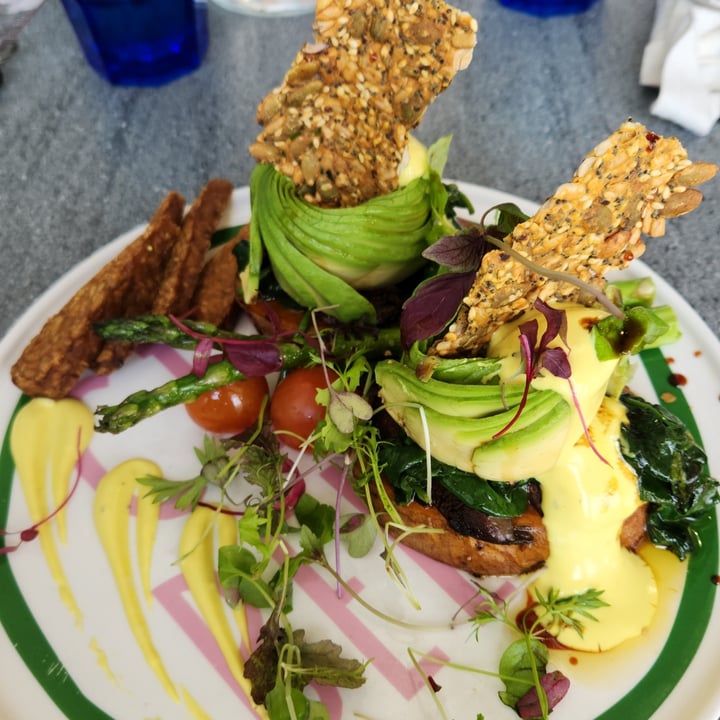photo of The Cardamom Pod Healthy Avo Benny shared by @wongas on  01 Aug 2023 - review