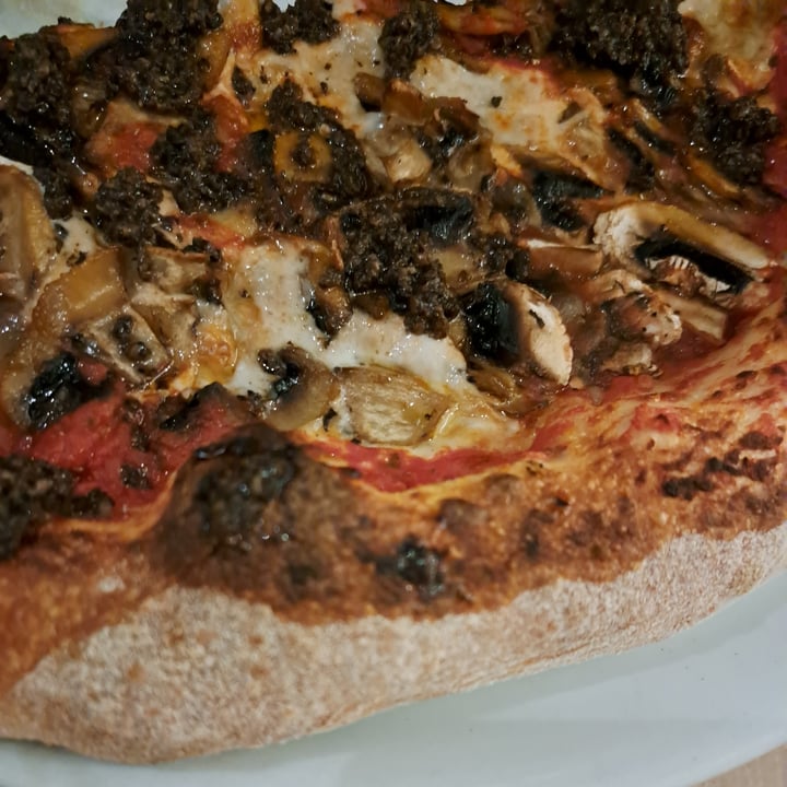 photo of Pizzi & Dixie Pizza Truffata shared by @baffiny on  19 Jan 2023 - review